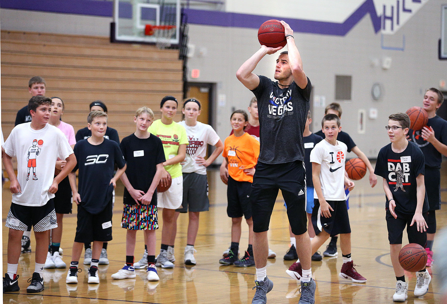 Onalaska grad Matt Thomas makes hometown stop before heading overseas